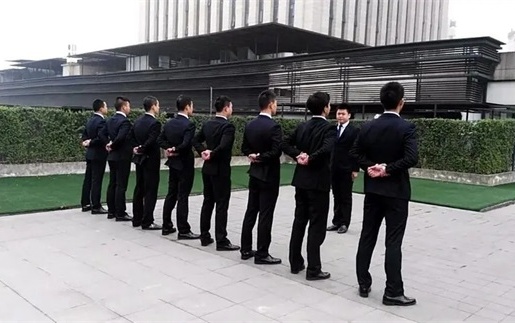 宜城揭秘：如何选择靠谱的收债公司？老司机给你支招